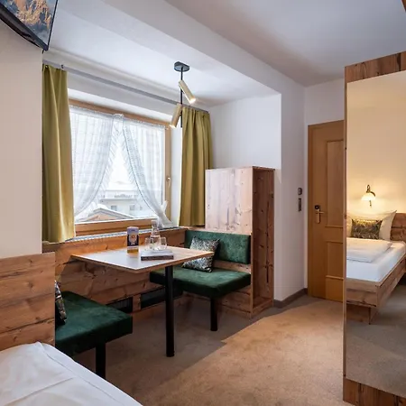 Eggerwirt Hotel 3*