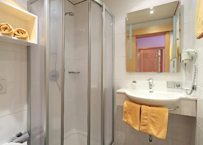 艾格维尔特酒店 酒店