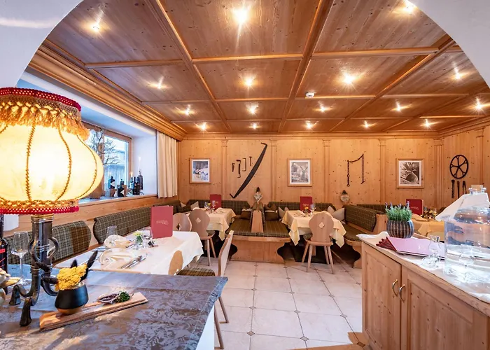 艾格维尔特酒店 3*