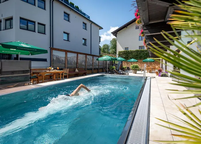 艾格维尔特酒店 酒店